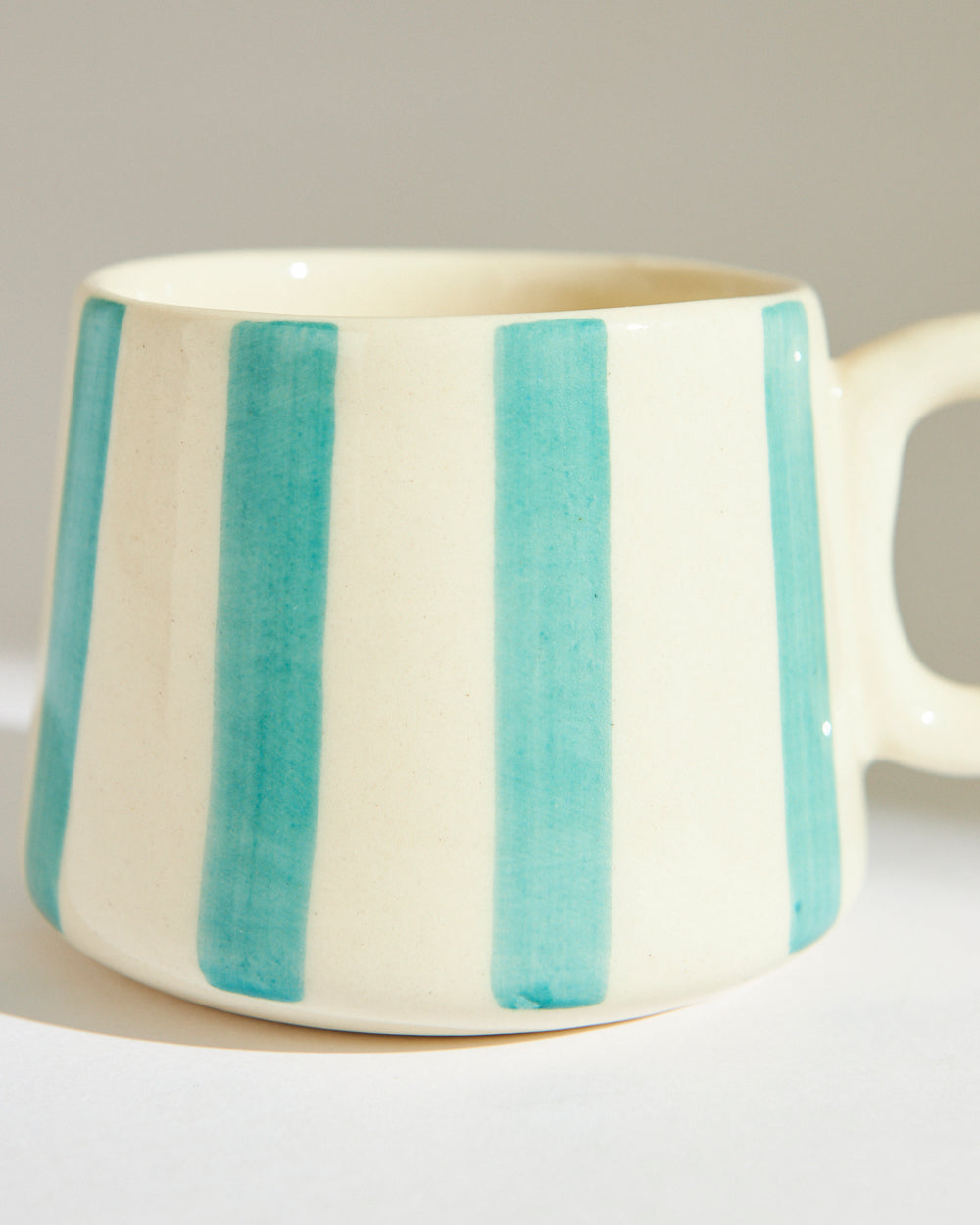 Essentials Love Stripes Mug -Green