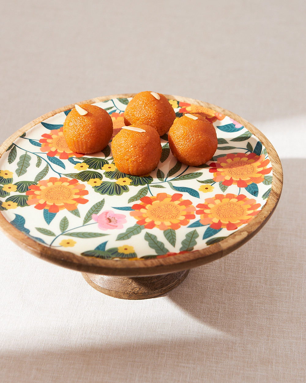 Marigold Cake Stand | Wood