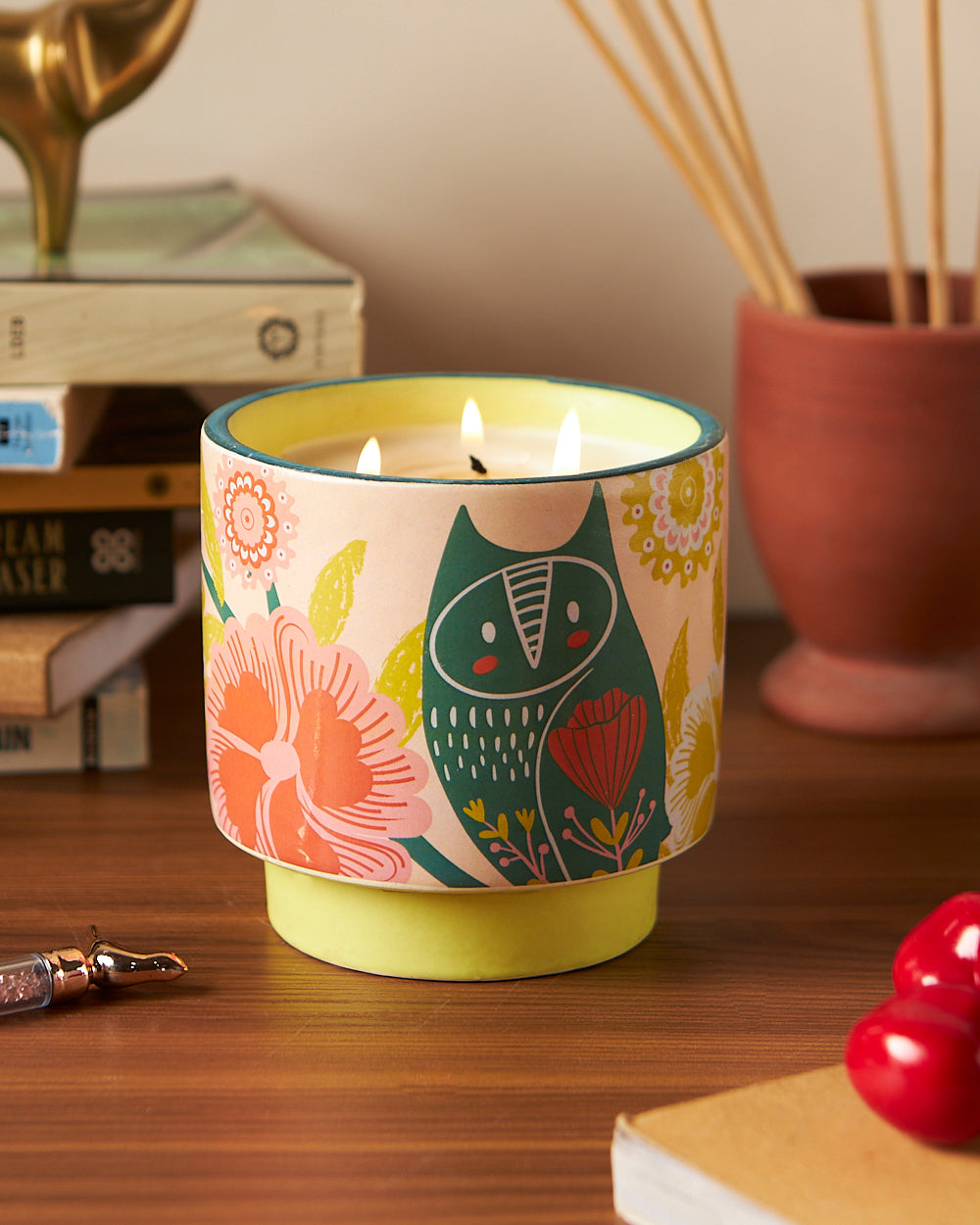 Oud & Bergamot Soy Wax Candle - Large
