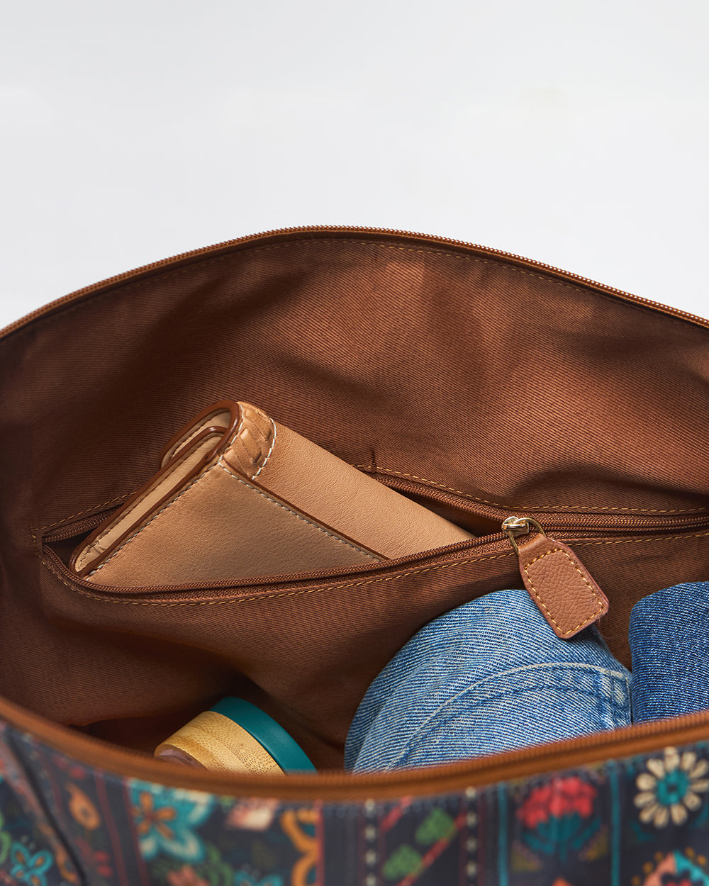 Getaway Duffle Bag - Tusker | Digital Nomad