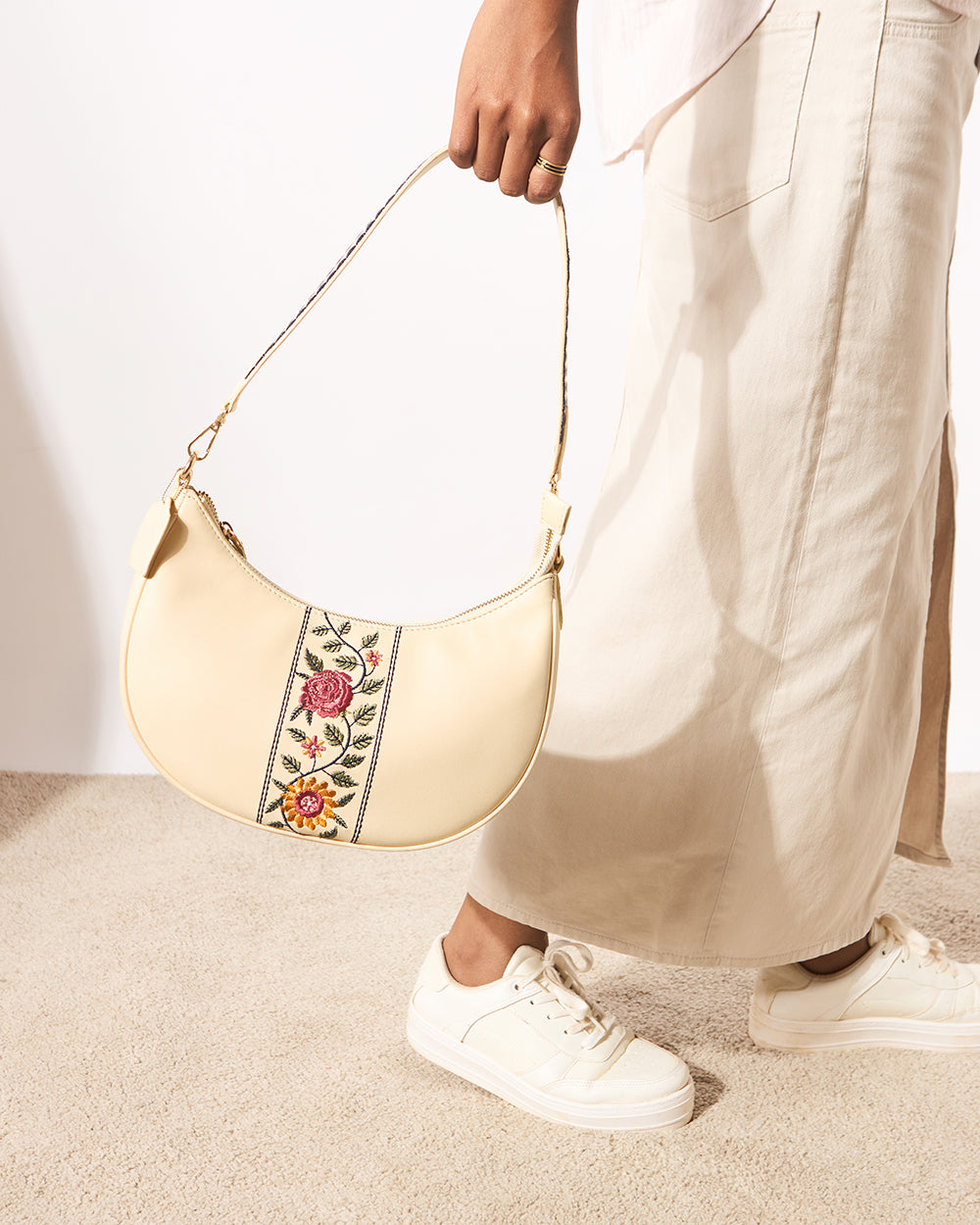 The Manhattan Moon Bag | Palace Memoirs