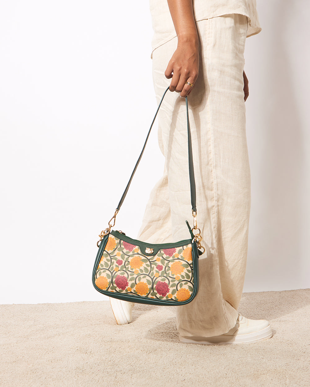 The Paris Baguette Sling | Palace Memoirs