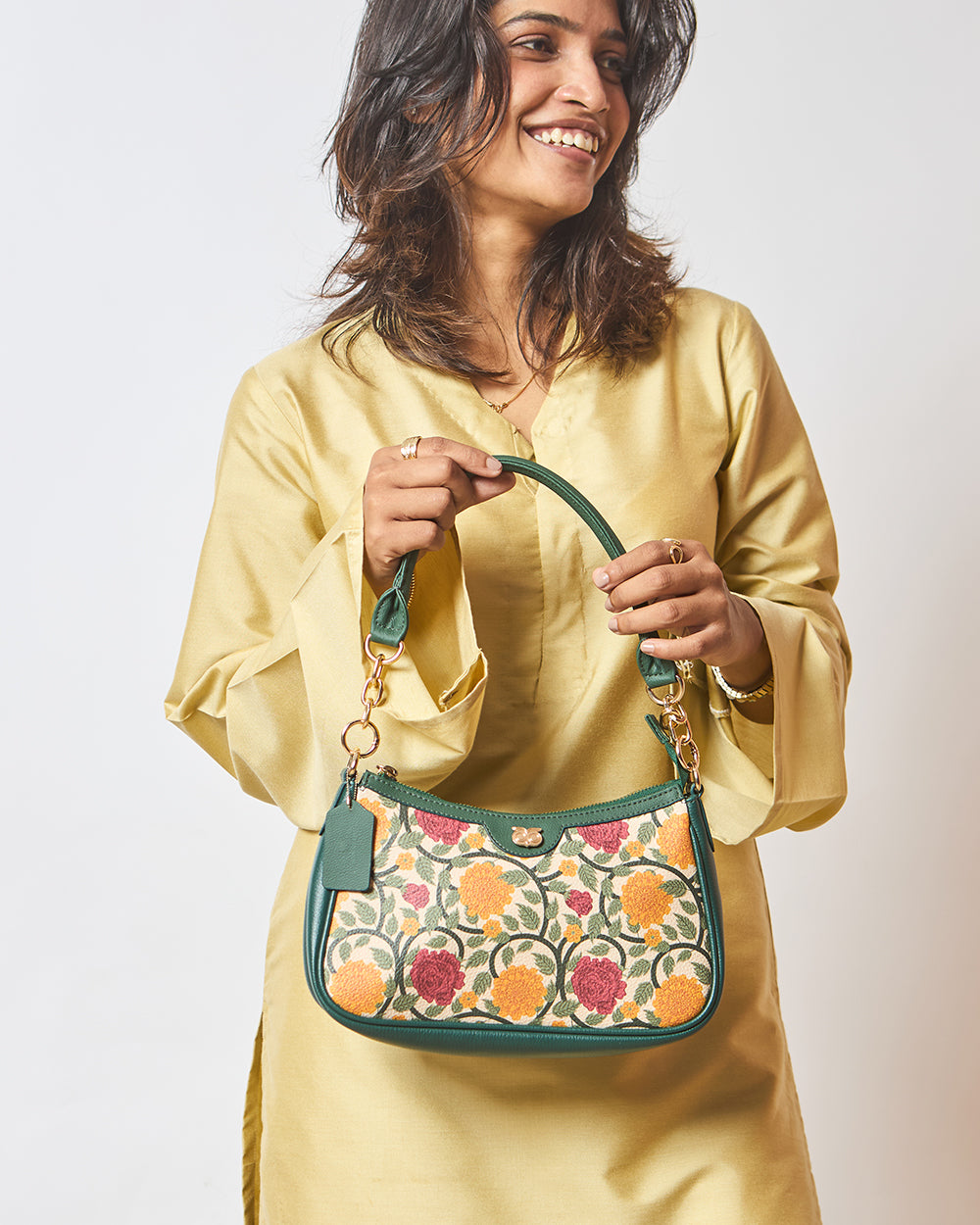 The Paris Baguette Sling | Palace Memoirs