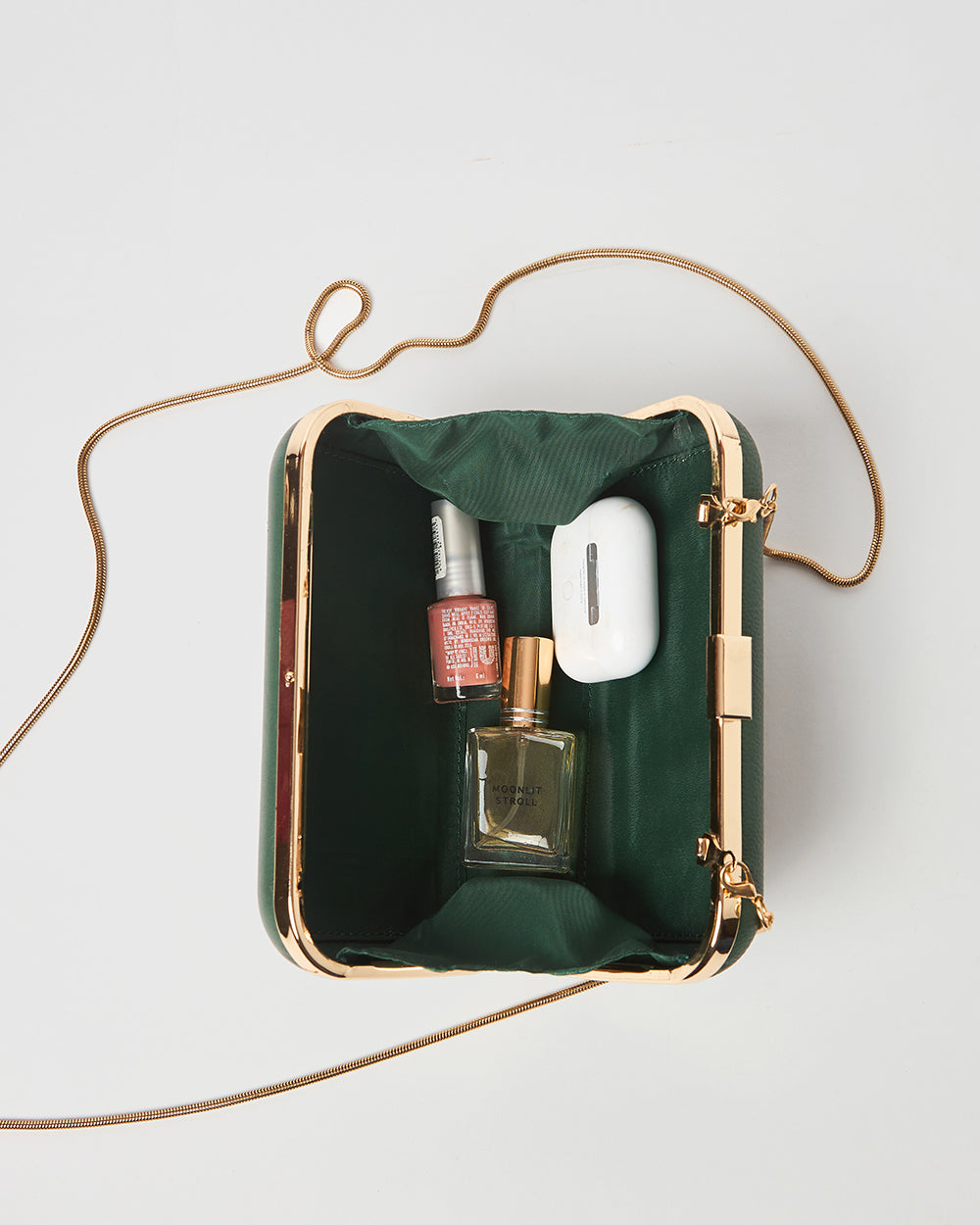 The Lucknow Clutch | Palace Memoirs