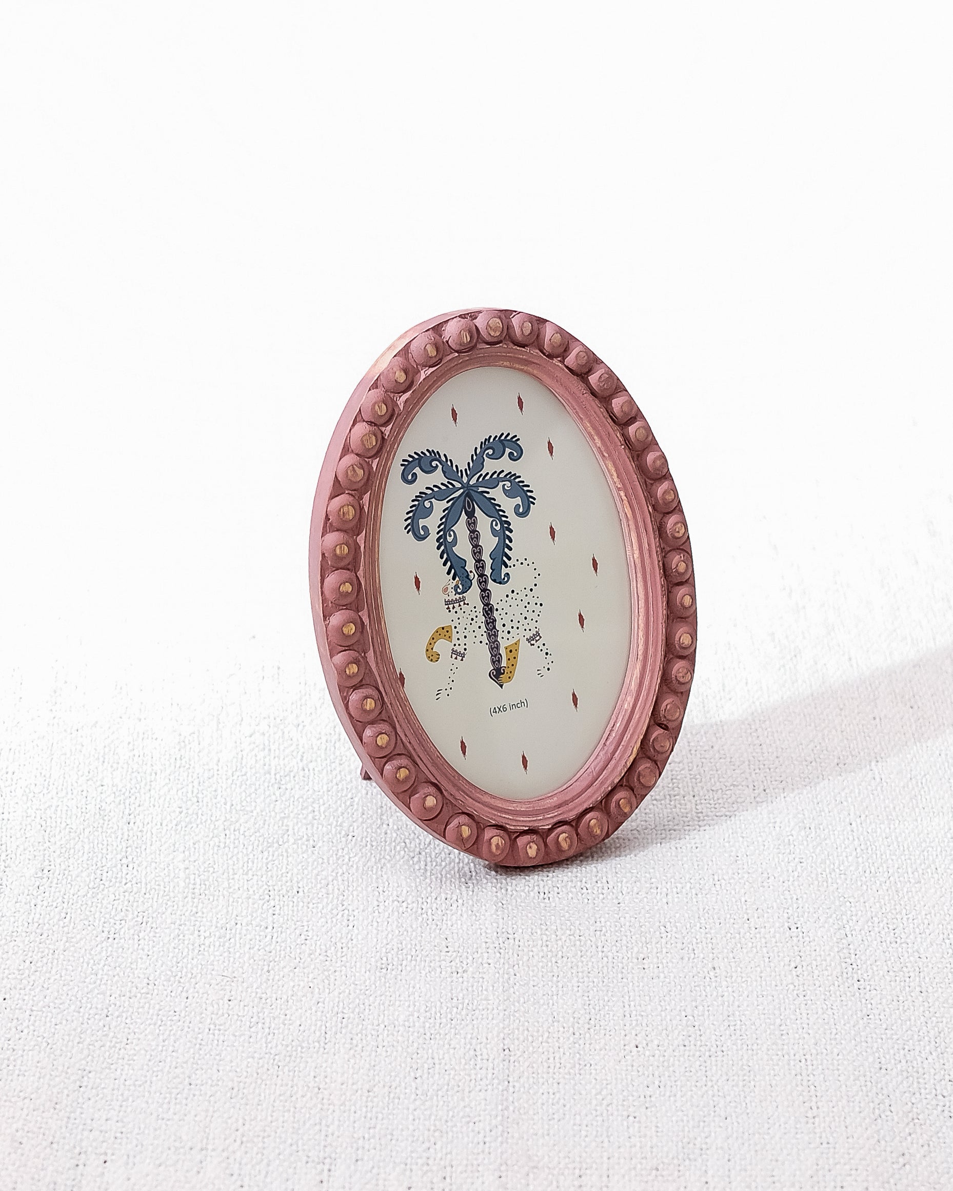 Vintage Oval Picture Frame | Lost In Paradise