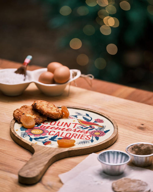 Chumbak Country Wooden Cheese platter - Floral, Round , 16” x 10”