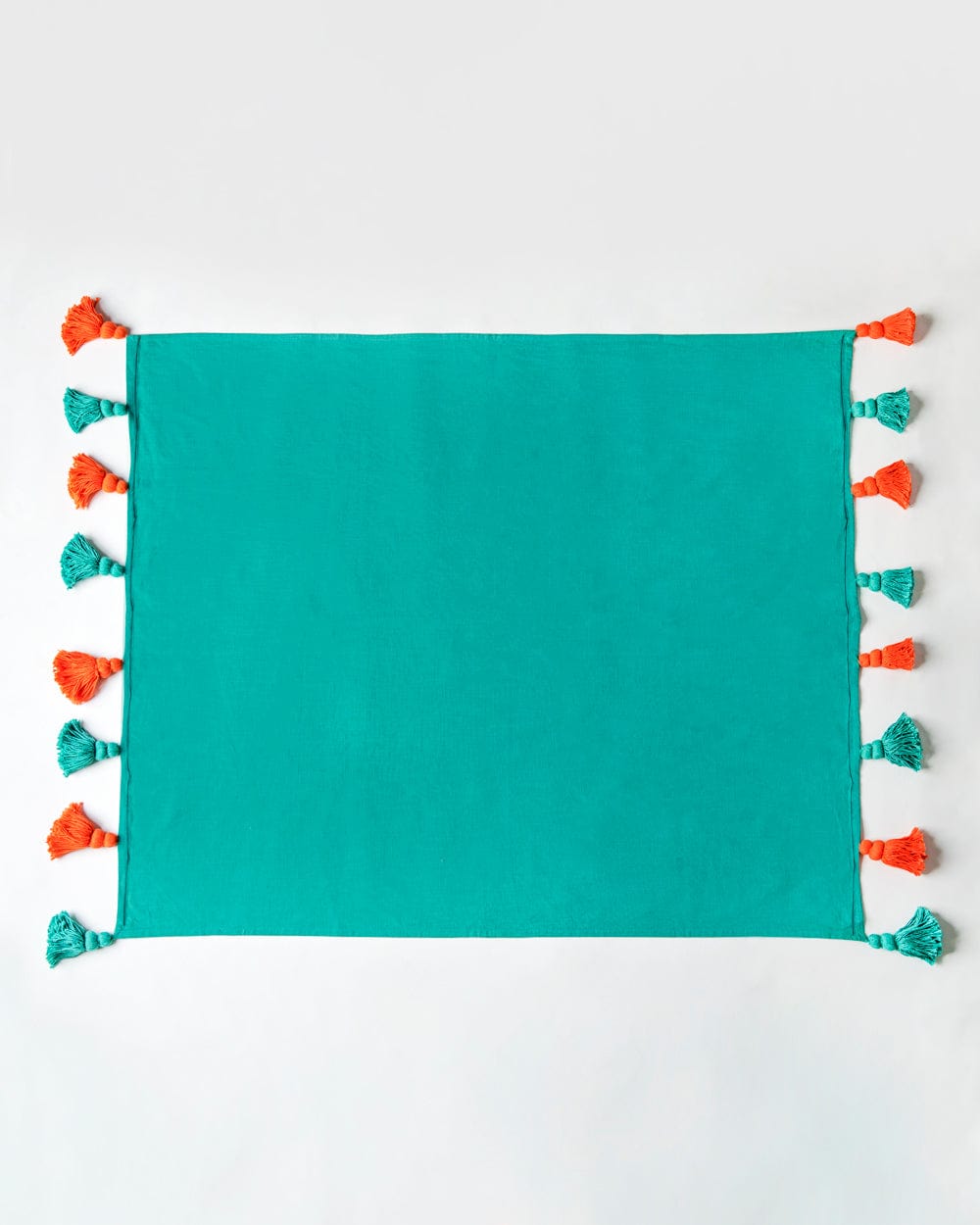 Chumbak Tassel Tales Throw