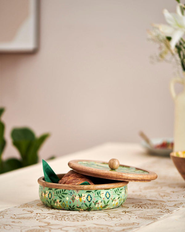 Chumbak Country Wooden storage box -Farm Garden, Green, 7.87” x 7.87” x 4.13”