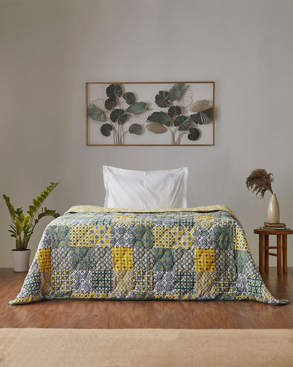 Chumbak Egypt Patchwork Yellow Comforter- Single Bed