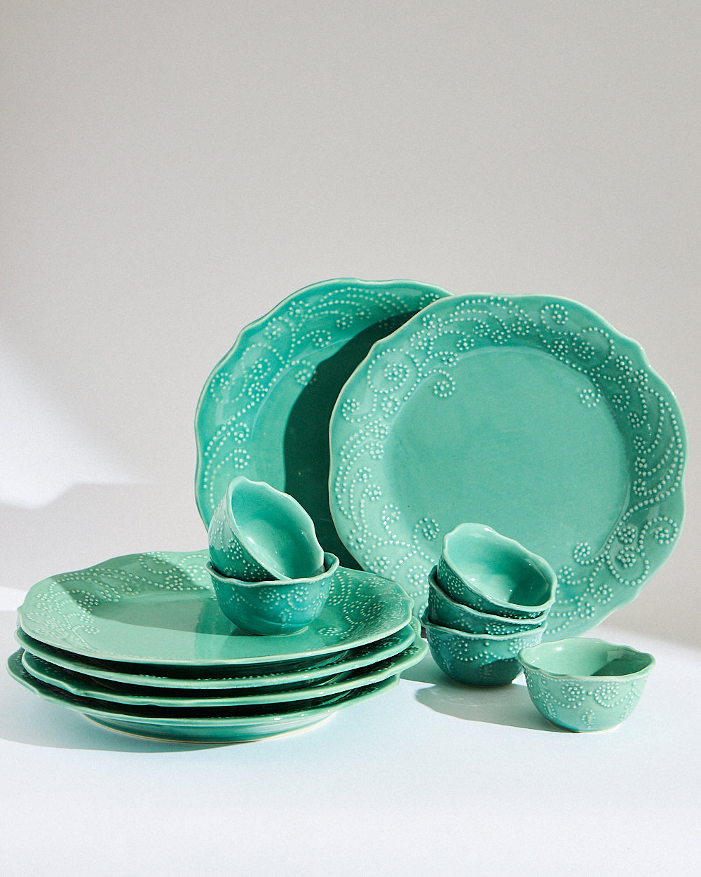Set of 12 | Essentials Dinner Plates & Bowls